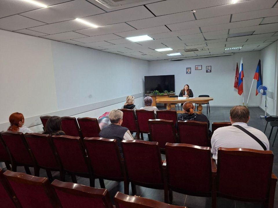 Состоялась встреча первого заместителя руководителя Управы Ильичевского внутригородского района города Мариуполь Соломиной Татьяны с жителями