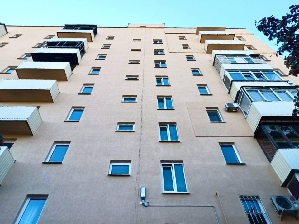 Липецкие строители завершают восстановление многоквартирного дома по улице Бахчиванджи Липецкие строители завершают восстановление многоквартирного дома по улице Бахчиванджи