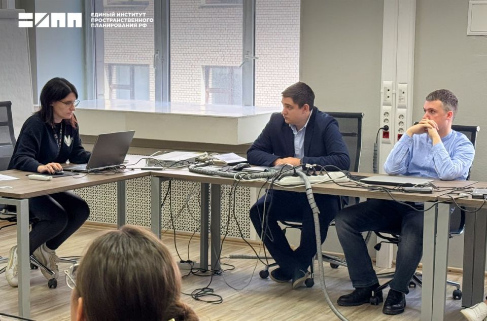 Уникальный опыт в градостроительстве: студенты МАРХИ приступили к разработке концепции развития Горловки ДНР Уникальный опыт в градостроительстве: студенты МАРХИ приступили к разработке концепции развития Горловки ДНР