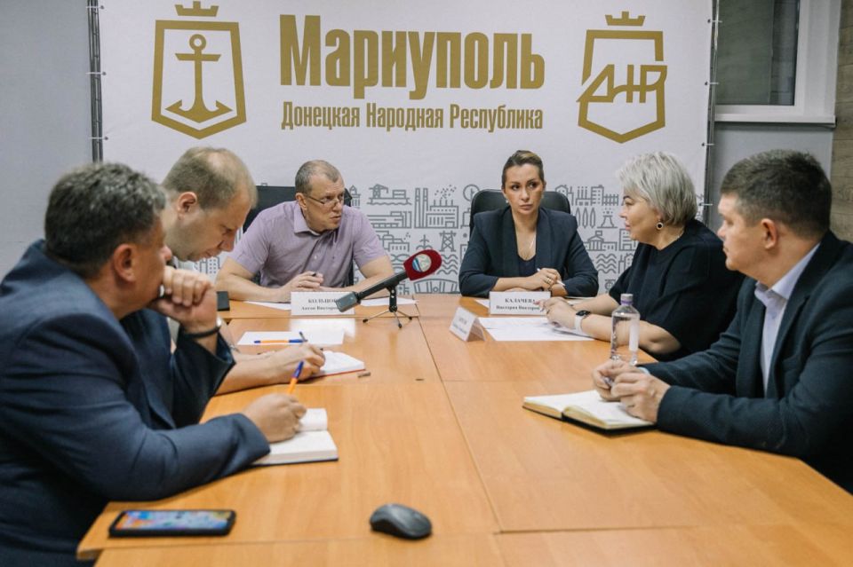 Антон Кольцов: Штат медучреждений Мариуполя пополнился новыми специалистами