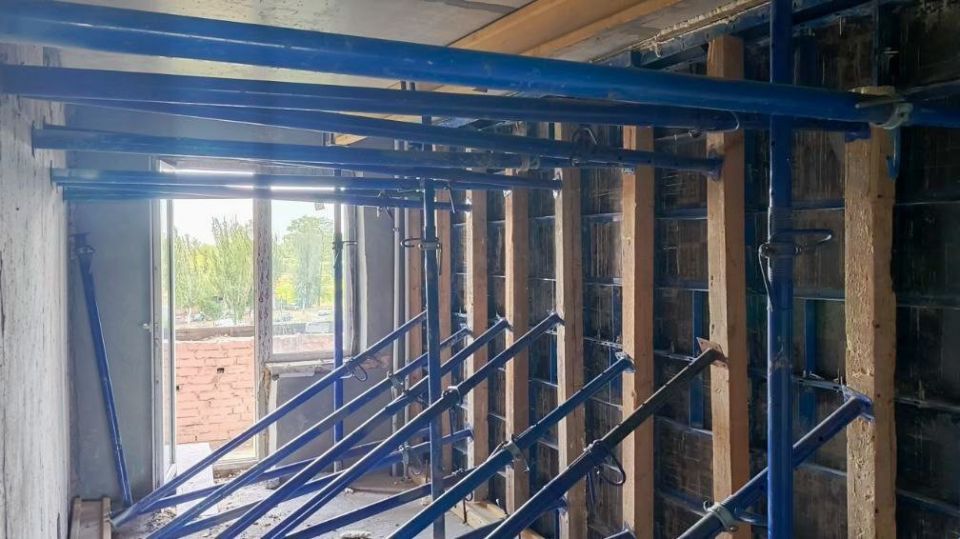 Дом на улице Артема: шаг за шагом к новой жизни Дом на улице Артема: шаг за шагом к новой жизни