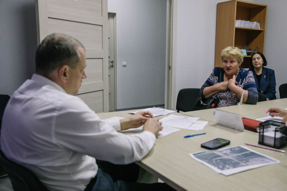 Антон Кольцов: В общественной приемной Местного отделения ВПП «Единой России» ответил на вопросы жителей Жовтневого и Приморского районов Антон Кольцов: В общественной приемной Местного отделения ВПП «Единой России» ответил на вопросы жителей Жовтневого и Приморского районов