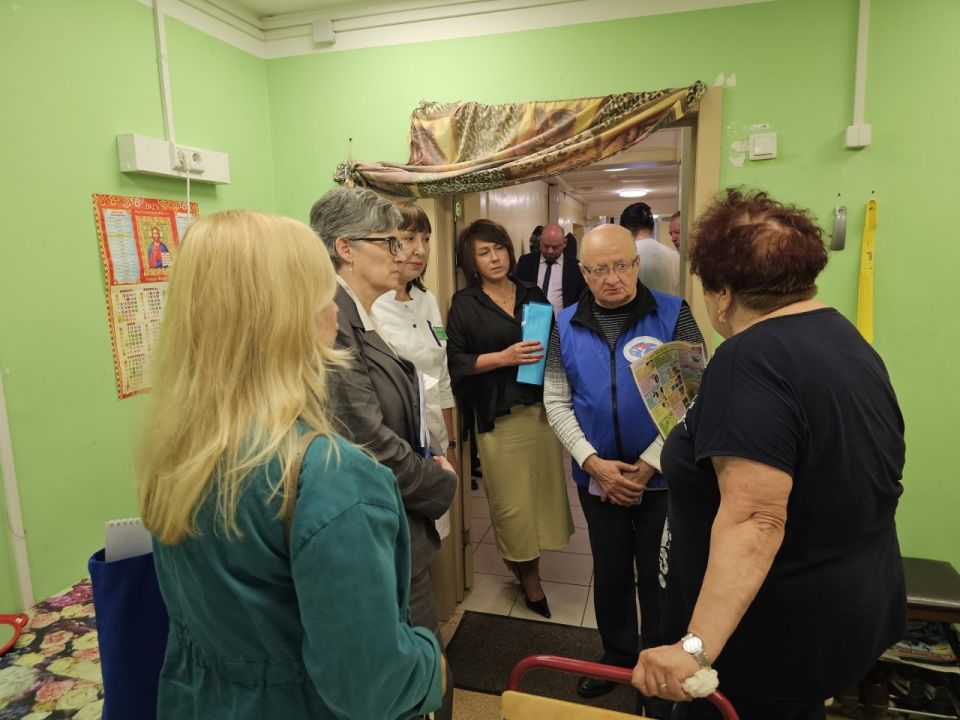 Татьяна Москалькова: Мой представитель вместе с делегацией УВКБ ООН в РФ и Уполномоченным по правам человека в Рязанской области Н.Л. Епихиной посетили в Рязанской области пункт временного размещения граждан, эвакуированных... Татьяна Москалькова: Мой представитель вместе с делегацией УВКБ ООН в РФ и Уполномоченным по правам человека в Рязанской области Н.Л. Епихиной посетили в Рязанской области пункт временного размещения граждан, эвакуированных...