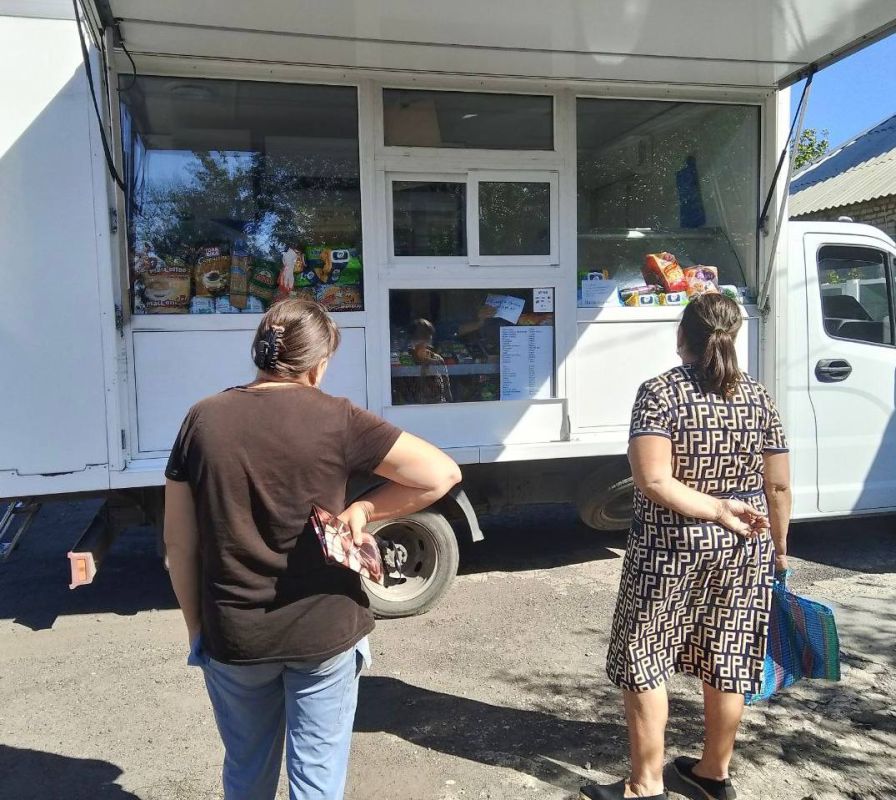 С 17 по 19 сентября 2025 года осуществлена выездная торговля с использованием автомагазинов в населенных пунктах городских округов Горловка, Мариуполь, Харцызск на территории г. Авдеевка, также Волновахского, Володарского... С 17 по 19 сентября 2025 года осуществлена выездная торговля с использованием автомагазинов в населенных пунктах городских округов Горловка, Мариуполь, Харцызск на территории г. Авдеевка, также Волновахского, Володарского...