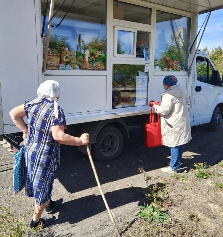 С 17 по 19 сентября 2025 года осуществлена выездная торговля с использованием автомагазинов в населенных пунктах городских округов Горловка, Мариуполь, Харцызск на территории г. Авдеевка, также Волновахского, Володарского... С 17 по 19 сентября 2025 года осуществлена выездная торговля с использованием автомагазинов в населенных пунктах городских округов Горловка, Мариуполь, Харцызск на территории г. Авдеевка, также Волновахского, Володарского...