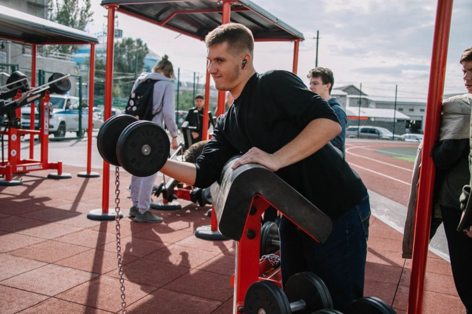 Антон Кольцов: Повышаем доступность восстановленной спортивной инфраструктуры для населения Антон Кольцов: Повышаем доступность восстановленной спортивной инфраструктуры для населения