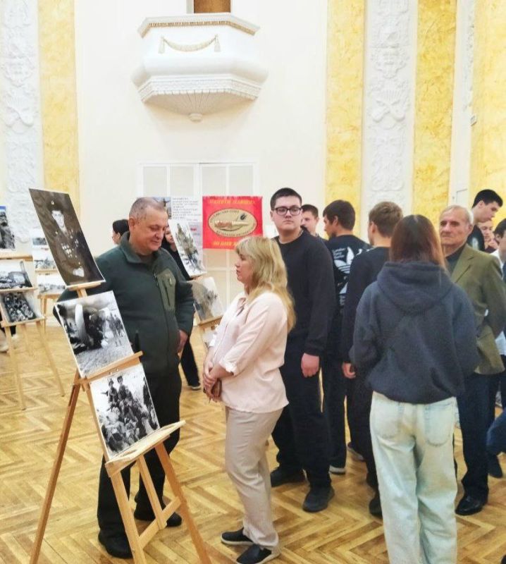 Дмитрий Огилец: Сегодня в МБУ "КДО" Администрации Шахтерского Муниципального округа Дмитрий Огилец: Сегодня в МБУ "КДО" Администрации Шахтерского Муниципального округа