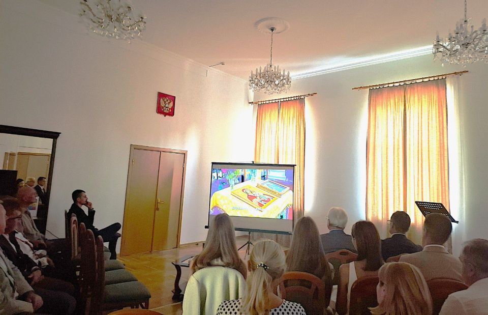 19 сентября с.г. в Генеральном консульстве России в Дебрецене состоялась встреча сотрудников российского загранучреждения и членов «Русско-венгерского общества Дебрецена» с мэрами и представителями муниципальных образования... 19 сентября с.г. в Генеральном консульстве России в Дебрецене состоялась встреча сотрудников российского загранучреждения и членов «Русско-венгерского общества Дебрецена» с мэрами и представителями муниципальных образования...