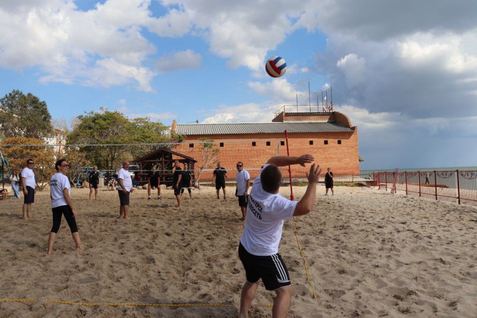 «БИТВА НА ПЕСКЕ» В ЮРЬЕВКЕ: КОМАНДЫ «ДОНБАССТЕПЛОЭНЕРГО» СОРЕВНОВАЛИСЬ ЗА ЗВАНИЕ ЛУЧШЕГО В ТУРНИРАХ ПО ПЛЯЖНОМУ ВОЛЕЙБОЛУ И НАСТОЛЬНОМУ ТЕННИСУ «БИТВА НА ПЕСКЕ» В ЮРЬЕВКЕ: КОМАНДЫ «ДОНБАССТЕПЛОЭНЕРГО» СОРЕВНОВАЛИСЬ ЗА ЗВАНИЕ ЛУЧШЕГО В ТУРНИРАХ ПО ПЛЯЖНОМУ ВОЛЕЙБОЛУ И НАСТОЛЬНОМУ ТЕННИСУ