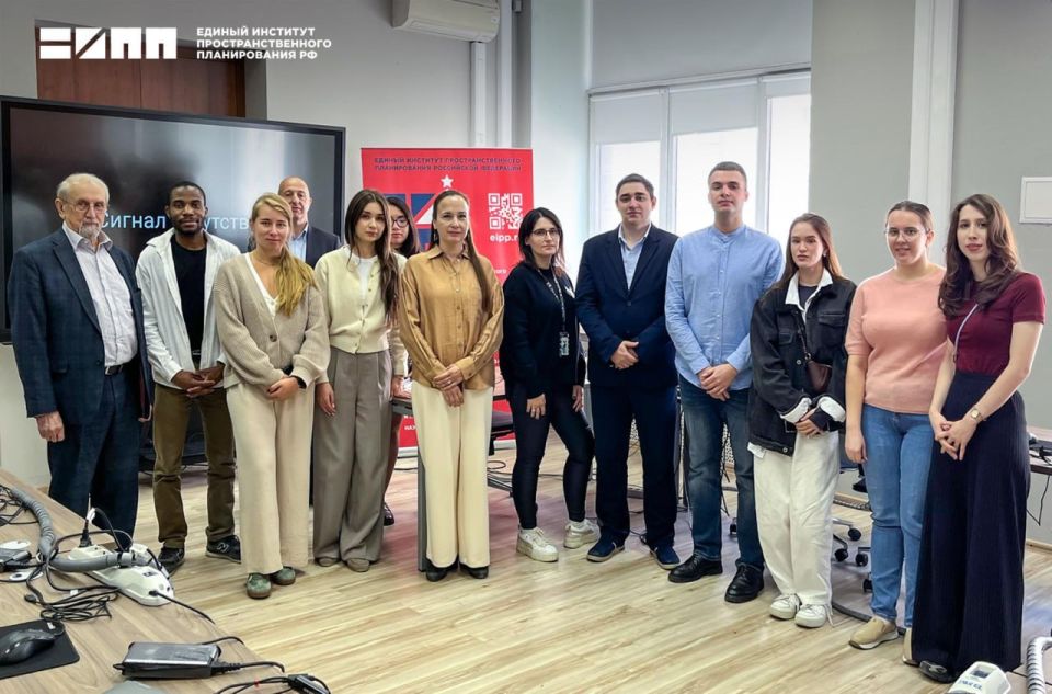 Уникальный опыт в градостроительстве: студенты МАРХИ приступили к разработке концепции развития Горловки ДНР