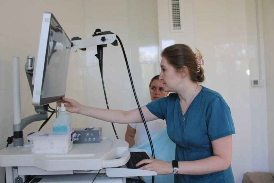 Медики из Петербурга оказывают офтальмологическую помощь в Мариуполе