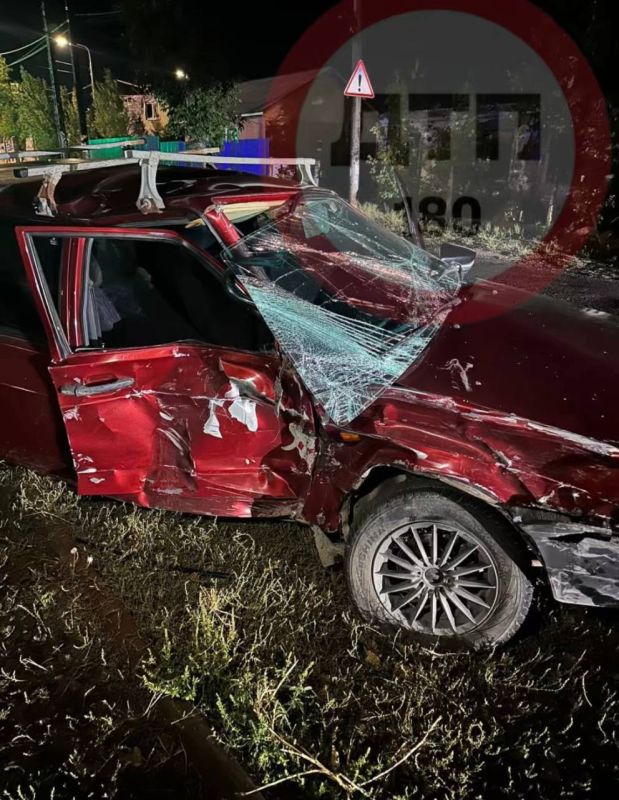 ДТП произошло на пересечении улиц 1 мая и Таганрогской в Мариуполе ДТП произошло на пересечении улиц 1 мая и Таганрогской в Мариуполе