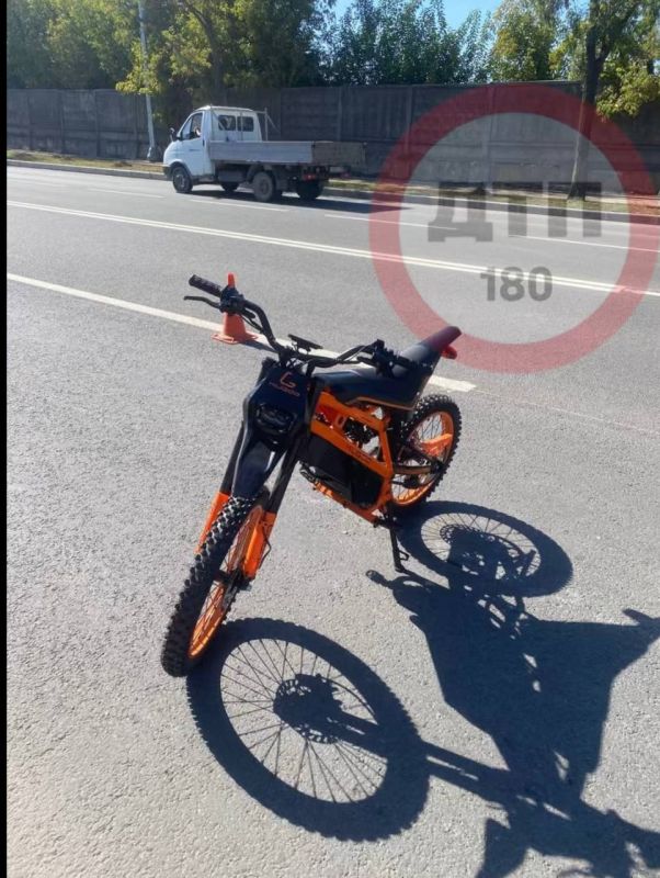 ДТП произошло по Ул.Макара Мазая в Мариуполе ДТП произошло по Ул.Макара Мазая в Мариуполе