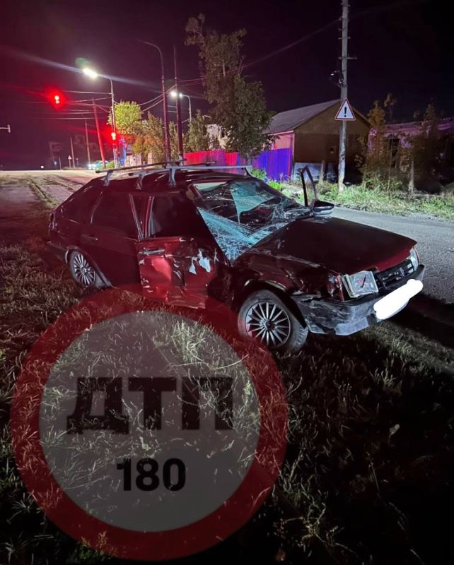 ДТП произошло на пересечении улиц 1 мая и Таганрогской в Мариуполе ДТП произошло на пересечении улиц 1 мая и Таганрогской в Мариуполе