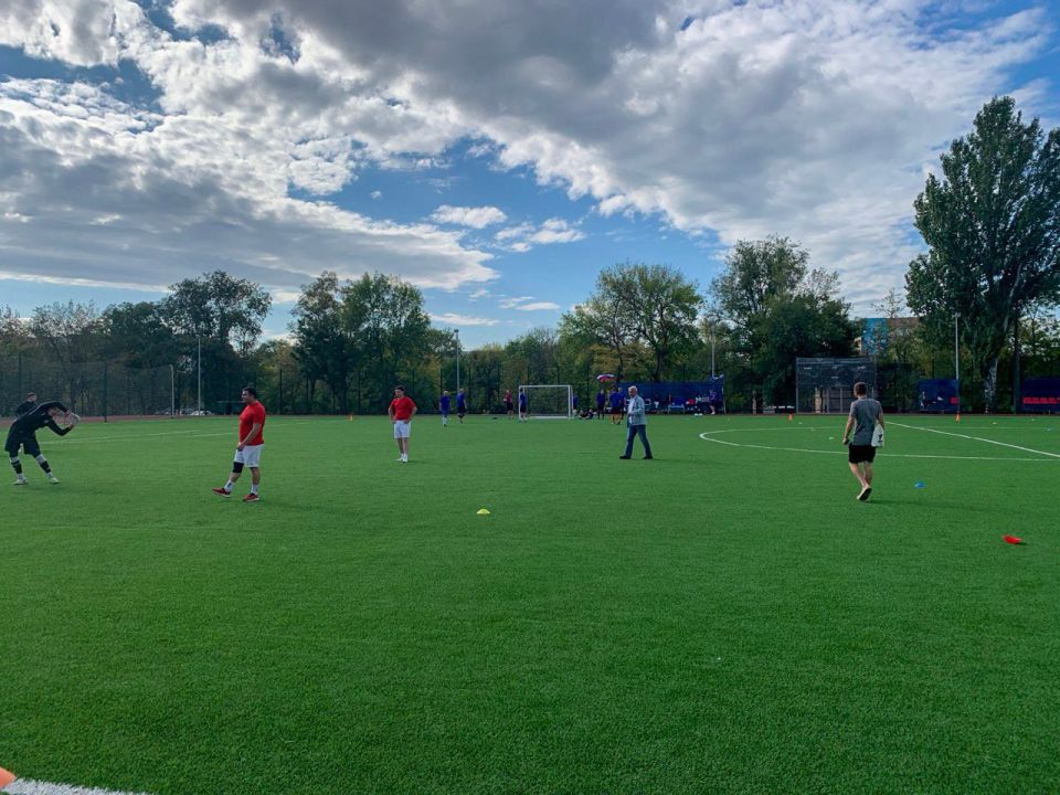 По партпроекту Единой России «Выбирай своё» пять команд промышленных предприятий ДНР поучаствовали в соревнованиях по футболу По партпроекту Единой России «Выбирай своё» пять команд промышленных предприятий ДНР поучаствовали в соревнованиях по футболу