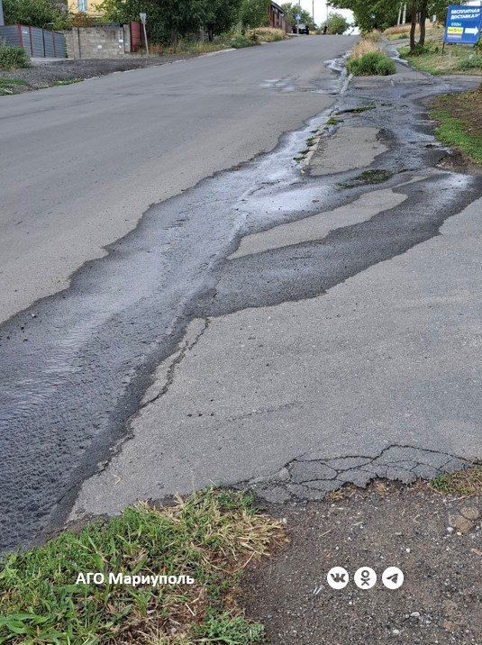 Коммунальщики оперативно устранили течь в Приморском районе Мариуполя