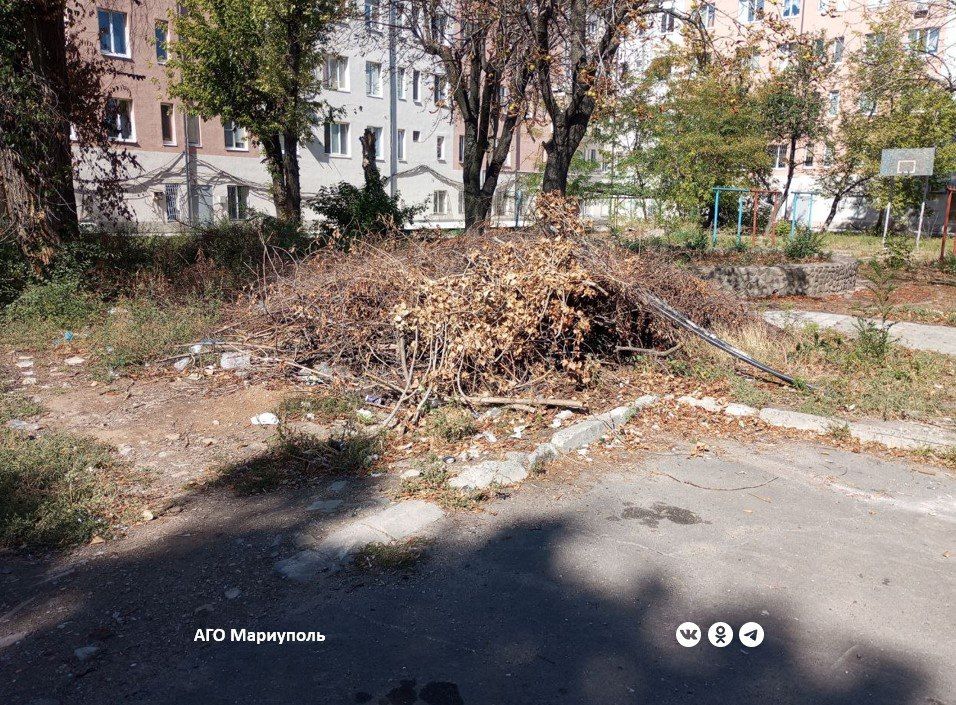 В двух районах Мариуполя коммунальщики ликвидировали стихийные свалки