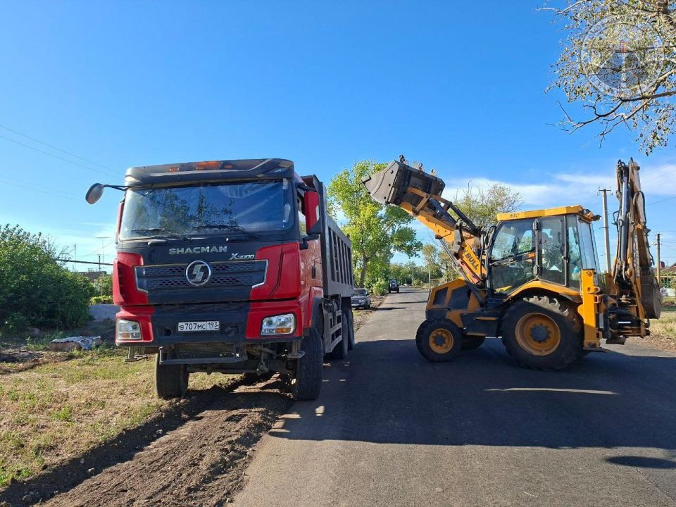 Полностью завершили восстановление улично-дорожной сети в рамках планируемых мероприятий текущего года в Мангуше и Новоазовске Полностью завершили восстановление улично-дорожной сети в рамках планируемых мероприятий текущего года в Мангуше и Новоазовске