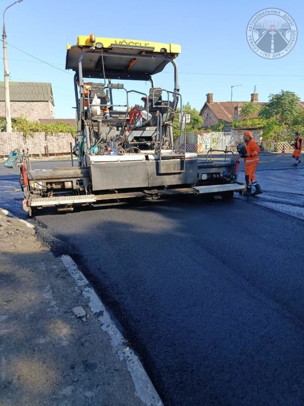 Полностью завершено восстановление улично-дорожной сети в Мангуше и Новоазовске, запланированное на 2025 год Полностью завершено восстановление улично-дорожной сети в Мангуше и Новоазовске, запланированное на 2025 год