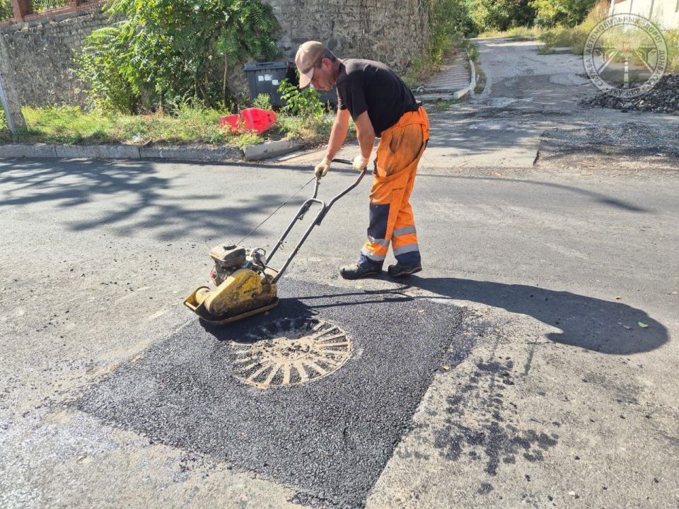 Полностью завершили восстановление улично-дорожной сети в рамках планируемых мероприятий текущего года в Мангуше и Новоазовске Полностью завершили восстановление улично-дорожной сети в рамках планируемых мероприятий текущего года в Мангуше и Новоазовске