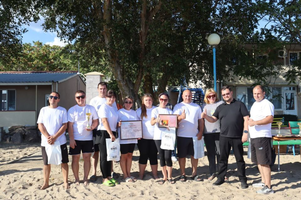 Командный дух и азарт: «Битва на песке» среди партийцев Единой России Командный дух и азарт: «Битва на песке» среди партийцев Единой России