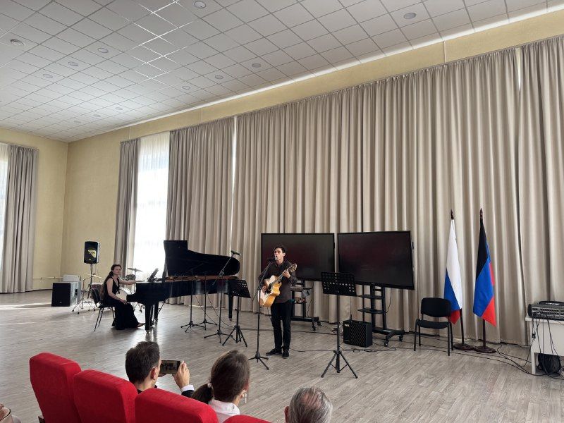 Питерские и мариупольские музыканты выступили в арт-центре ПГТУ Питерские и мариупольские музыканты выступили в арт-центре ПГТУ