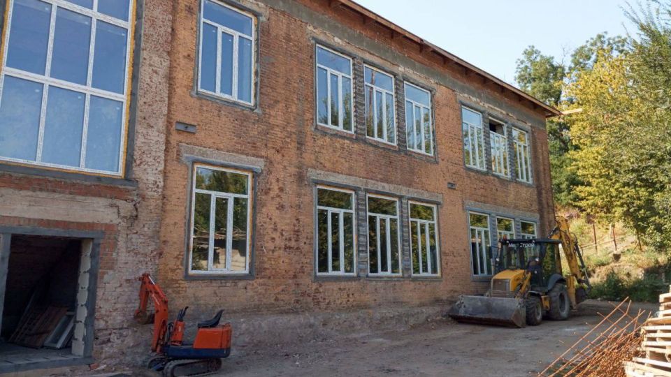 В Мариуполе идёт масштабное восстановление школы № 31