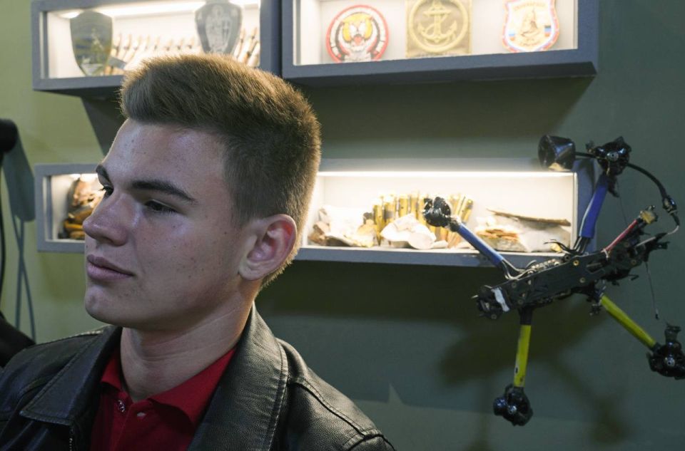 Телемост «Вместе мы – Россия» связал Петербург и Мариуполь в день исторического воссоединения Телемост «Вместе мы – Россия» связал Петербург и Мариуполь в день исторического воссоединения