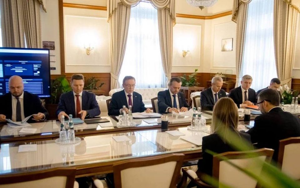 Министр транспорта РФ Андрей Никитин и Глава ДНР Денис Пушилин обсудили транспортное развитие ДНР