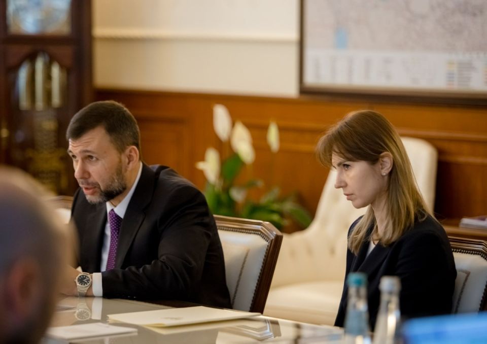 Андрей Никитин и Денис Пушилин обсудили транспортное развитие ДНР Андрей Никитин и Денис Пушилин обсудили транспортное развитие ДНР