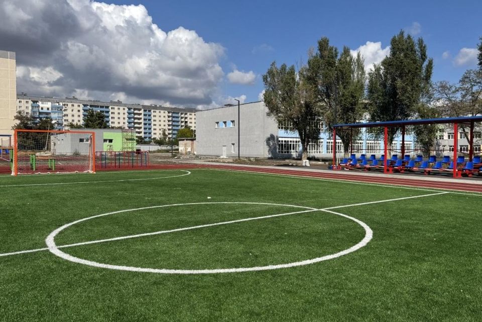 В ДНР специалисты публично-правовой компании «Единый заказчик в сфере строительства» и подрядной организации завершили комплексное восстановление инфраструктуры Мариупольского строительного профильного колледжа В ДНР специалисты публично-правовой компании «Единый заказчик в сфере строительства» и подрядной организации завершили комплексное восстановление инфраструктуры Мариупольского строительного профильного колледжа