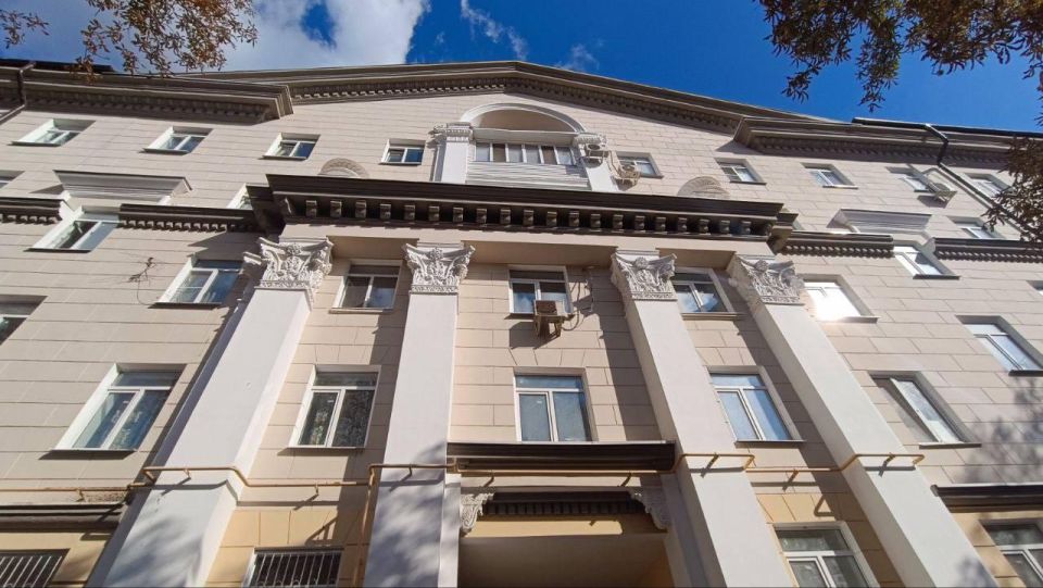 При поддержке Московской области в центре Мариуполя восстановили дом с лепными украшениями При поддержке Московской области в центре Мариуполя восстановили дом с лепными украшениями