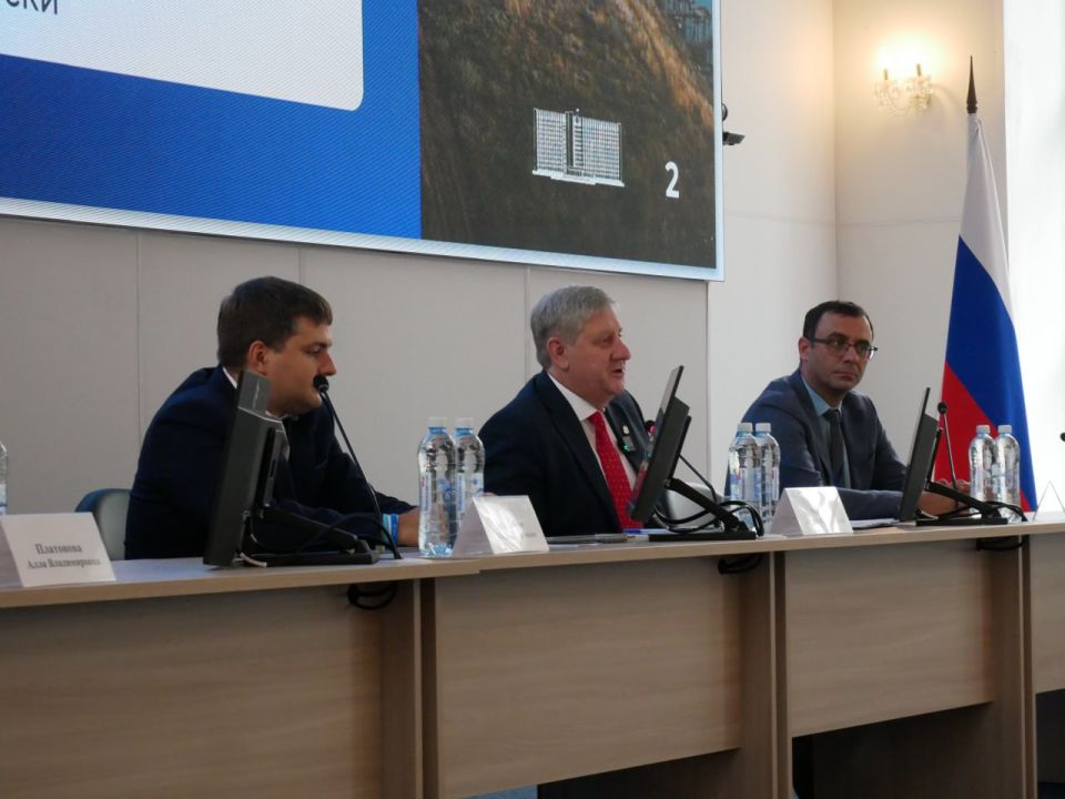 Прошел первый день Международной конференции по общественно-гуманитарным наукам в Мариуполе ! ПГТУ-филиал НИУ МГСУ принял участников и экспертов для обсуждения ключевых вопросов развития Новороссии Прошел первый день Международной конференции по общественно-гуманитарным наукам в Мариуполе ! ПГТУ-филиал НИУ МГСУ принял участников и экспертов для обсуждения ключевых вопросов развития Новороссии