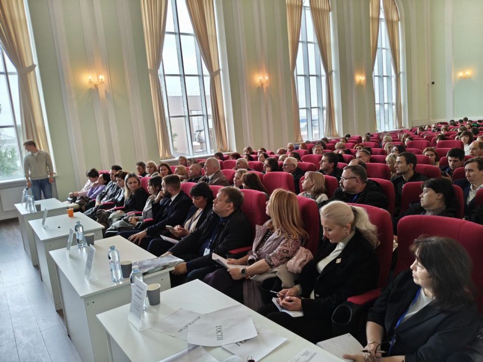 Прошел первый день Международной конференции по общественно-гуманитарным наукам в Мариуполе ! ПГТУ-филиал НИУ МГСУ принял участников и экспертов для обсуждения ключевых вопросов развития Новороссии Прошел первый день Международной конференции по общественно-гуманитарным наукам в Мариуполе ! ПГТУ-филиал НИУ МГСУ принял участников и экспертов для обсуждения ключевых вопросов развития Новороссии