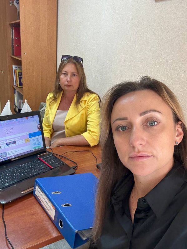 ПРОЕКТ "ПРАВОВОЙ КОМПАС", Регионального отделения Ассоциации юристов в ДНР, реализуемого при поддержке Фонда президентских грантов, продолжает работу в Мариуполе ПРОЕКТ "ПРАВОВОЙ КОМПАС", Регионального отделения Ассоциации юристов в ДНР, реализуемого при поддержке Фонда президентских грантов, продолжает работу в Мариуполе