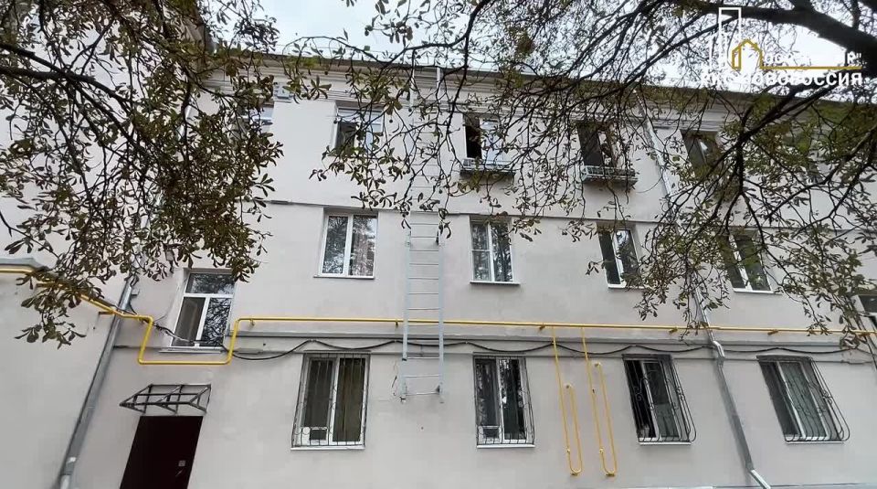 Восстанавливается дом на улице Красномаякской в Мариуполе