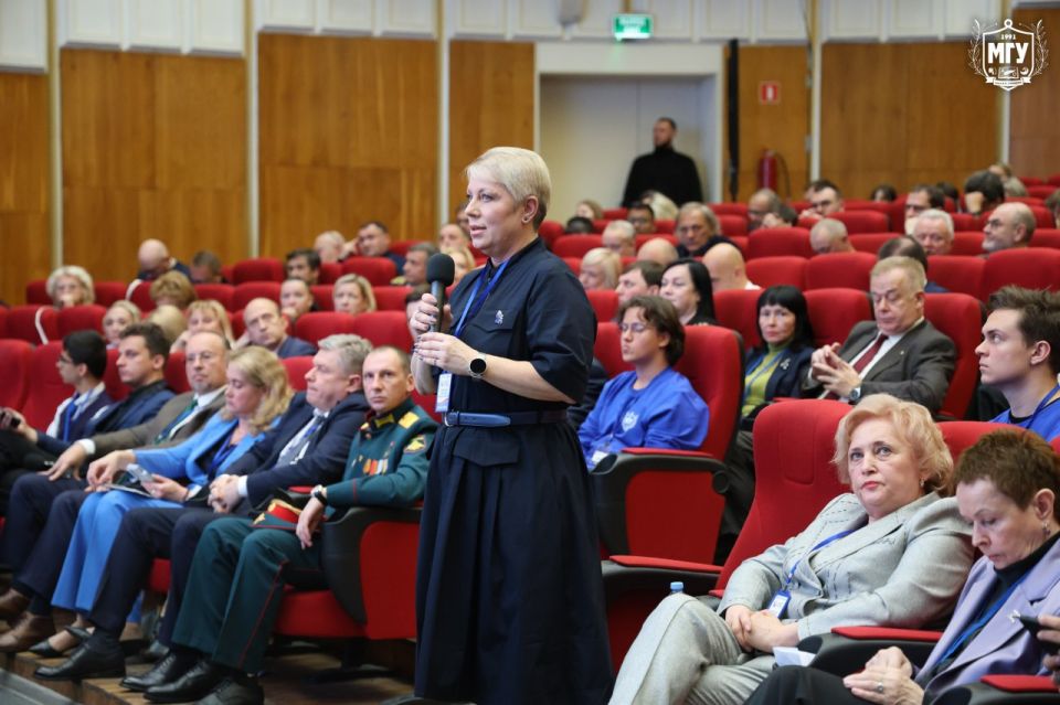 1 октября на площадке Мариупольского государственного университета имени А.И. Куинджи состоялось торжественное открытие Международной конференции «Азовский форум развития» 1 октября на площадке Мариупольского государственного университета имени А.И. Куинджи состоялось торжественное открытие Международной конференции «Азовский форум развития»