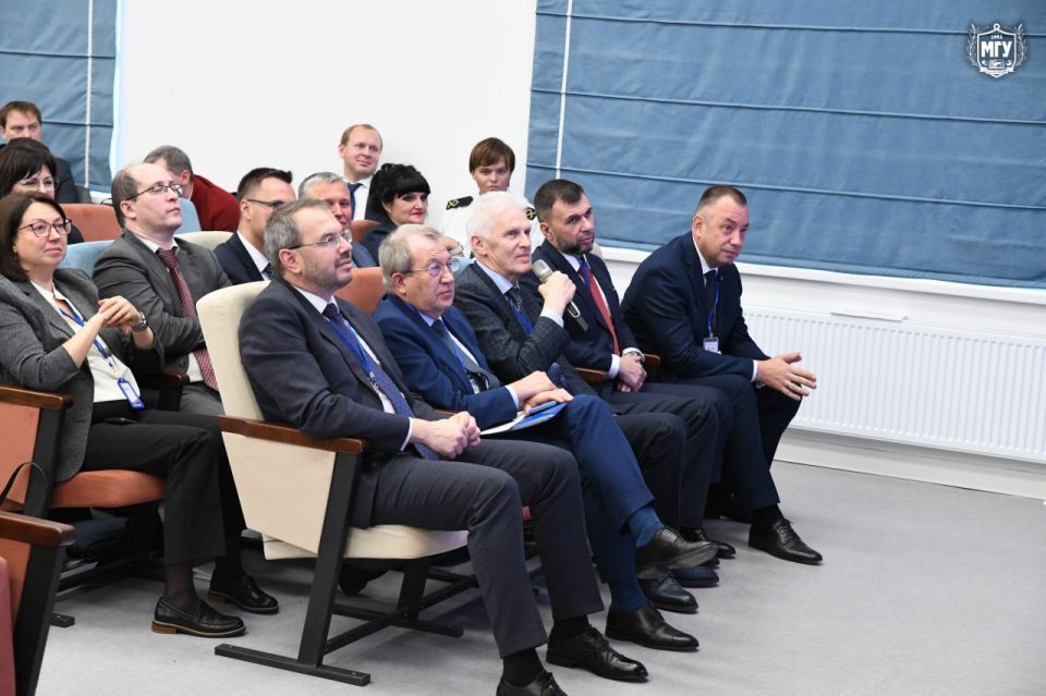 Презентация проектных команд молодых исследователей: перспективное будущее науки