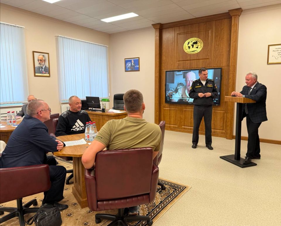 В филиале Нахимовского военно-морского училища города Мариуполя состоялось отчетно-выборное заседание Попечительского Совета В филиале Нахимовского военно-морского училища города Мариуполя состоялось отчетно-выборное заседание Попечительского Совета