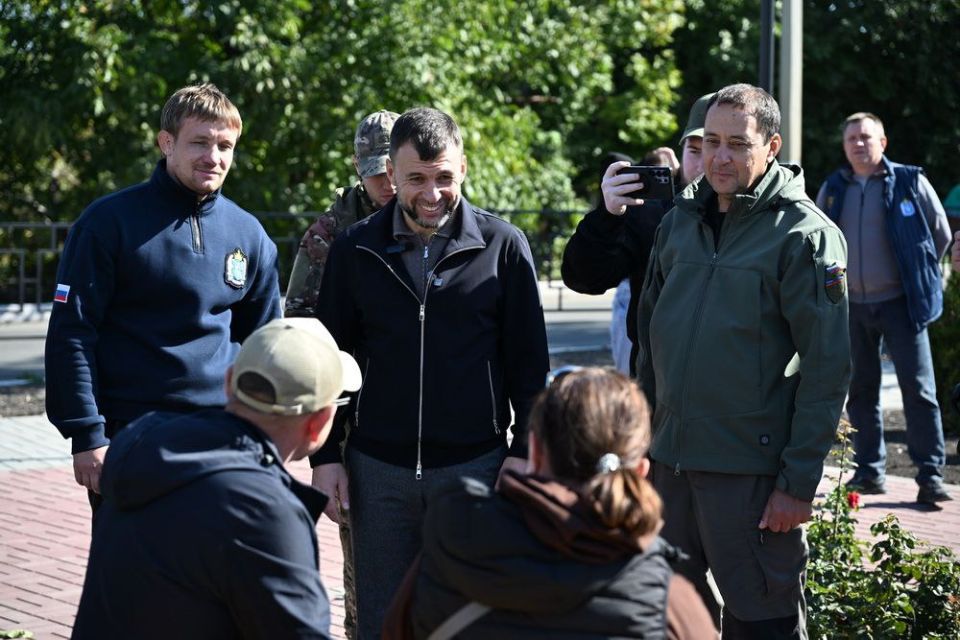 Денис Пушилин: Вместе с российскими журналистами и блогерами посетили отстроенную после украинской агрессии Волноваху Денис Пушилин: Вместе с российскими журналистами и блогерами посетили отстроенную после украинской агрессии Волноваху