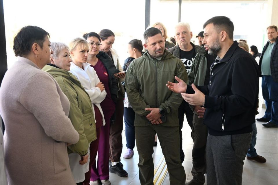 Денис Пушилин: Вместе с российскими журналистами и блогерами посетили отстроенную после украинской агрессии Волноваху Денис Пушилин: Вместе с российскими журналистами и блогерами посетили отстроенную после украинской агрессии Волноваху