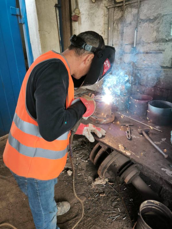 Санкт-Петербург направил в Мариуполь восемь аварийных бригад для восстановления инфраструктуры Санкт-Петербург направил в Мариуполь восемь аварийных бригад для восстановления инфраструктуры