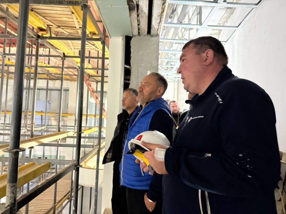 Председатель Законодательного собрания СанктПетербурга Александр Бельский со своей командой посетил Мариуполь Председатель Законодательного собрания СанктПетербурга Александр Бельский со своей командой посетил Мариуполь