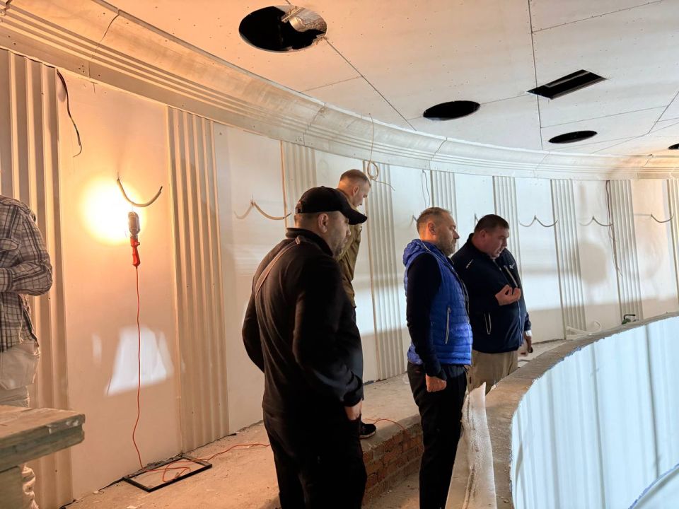 Председатель Законодательного собрания СанктПетербурга Александр Бельский со своей командой посетил Мариуполь Председатель Законодательного собрания СанктПетербурга Александр Бельский со своей командой посетил Мариуполь