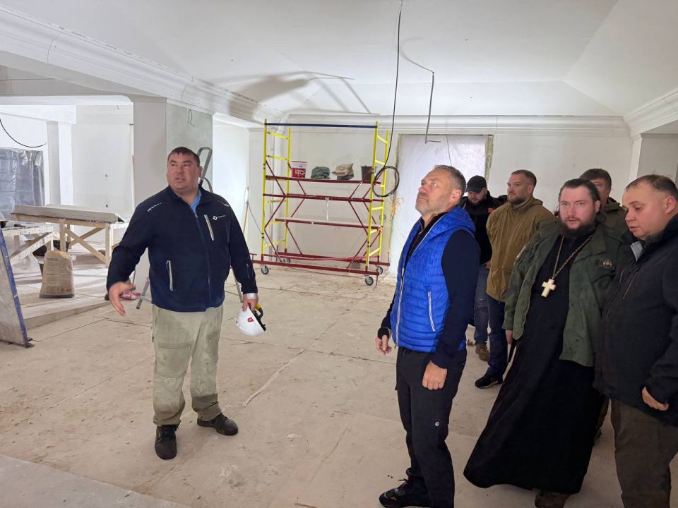 Председатель Законодательного собрания СанктПетербурга Александр Бельский со своей командой посетил Мариуполь Председатель Законодательного собрания СанктПетербурга Александр Бельский со своей командой посетил Мариуполь