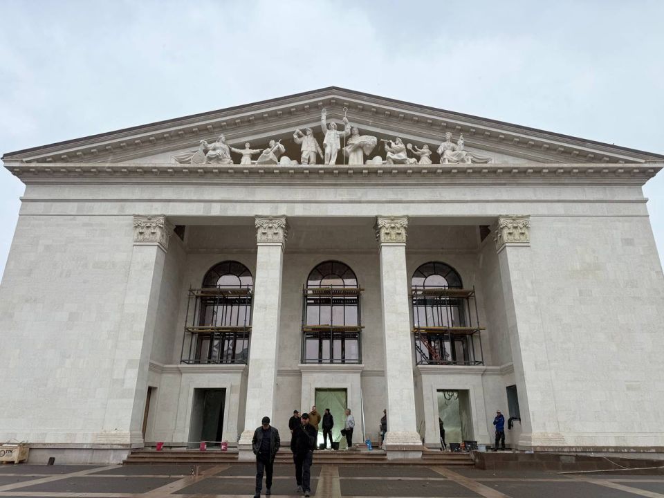 Председатель Законодательного собрания СанктПетербурга Александр Бельский со своей командой посетил Мариуполь Председатель Законодательного собрания СанктПетербурга Александр Бельский со своей командой посетил Мариуполь