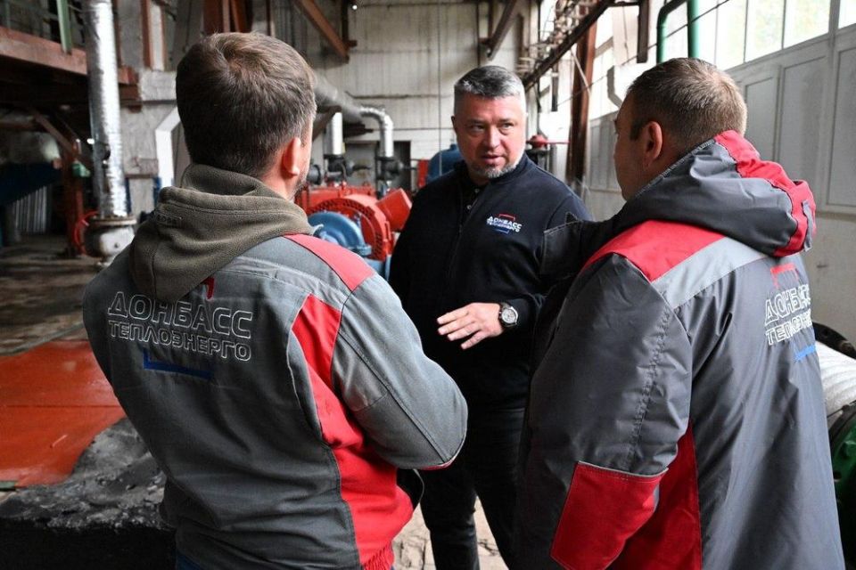 Денис Пушилин: Отремонтировали систему электроснабжения самой большой макеевской котельной в Горняцком районе города Денис Пушилин: Отремонтировали систему электроснабжения самой большой макеевской котельной в Горняцком районе города