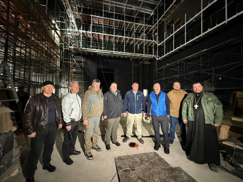 Председатель Законодательного собрания СанктПетербурга Александр Бельский со своей командой посетил Мариуполь Председатель Законодательного собрания СанктПетербурга Александр Бельский со своей командой посетил Мариуполь