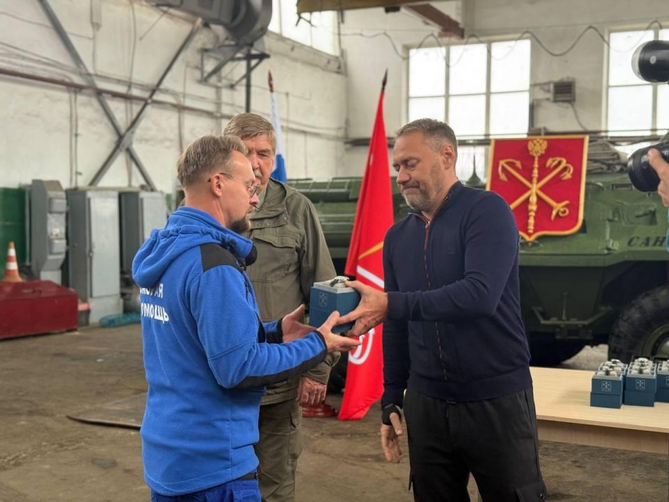 Председатель Законодательного собрания Санкт-Петербурга встретился в Мариуполе со специалистами из Северной столицы Председатель Законодательного собрания Санкт-Петербурга встретился в Мариуполе со специалистами из Северной столицы