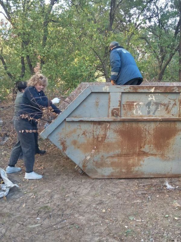 Комсомольский, 48 — двор, с которого хочется брать пример Комсомольский, 48 — двор, с которого хочется брать пример